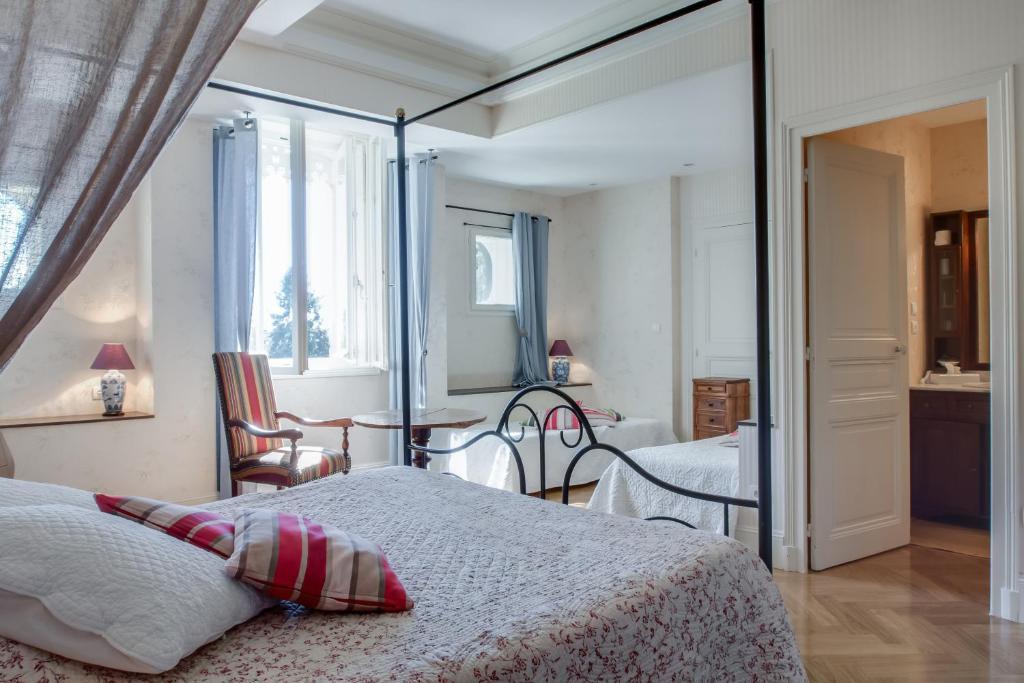 Chambres Au Chateau - Le Clos Des Tourelles Sennecey-le-Grand Værelse billede
